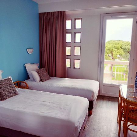 Brit Hotel Hermitage Royan Kültér fotó