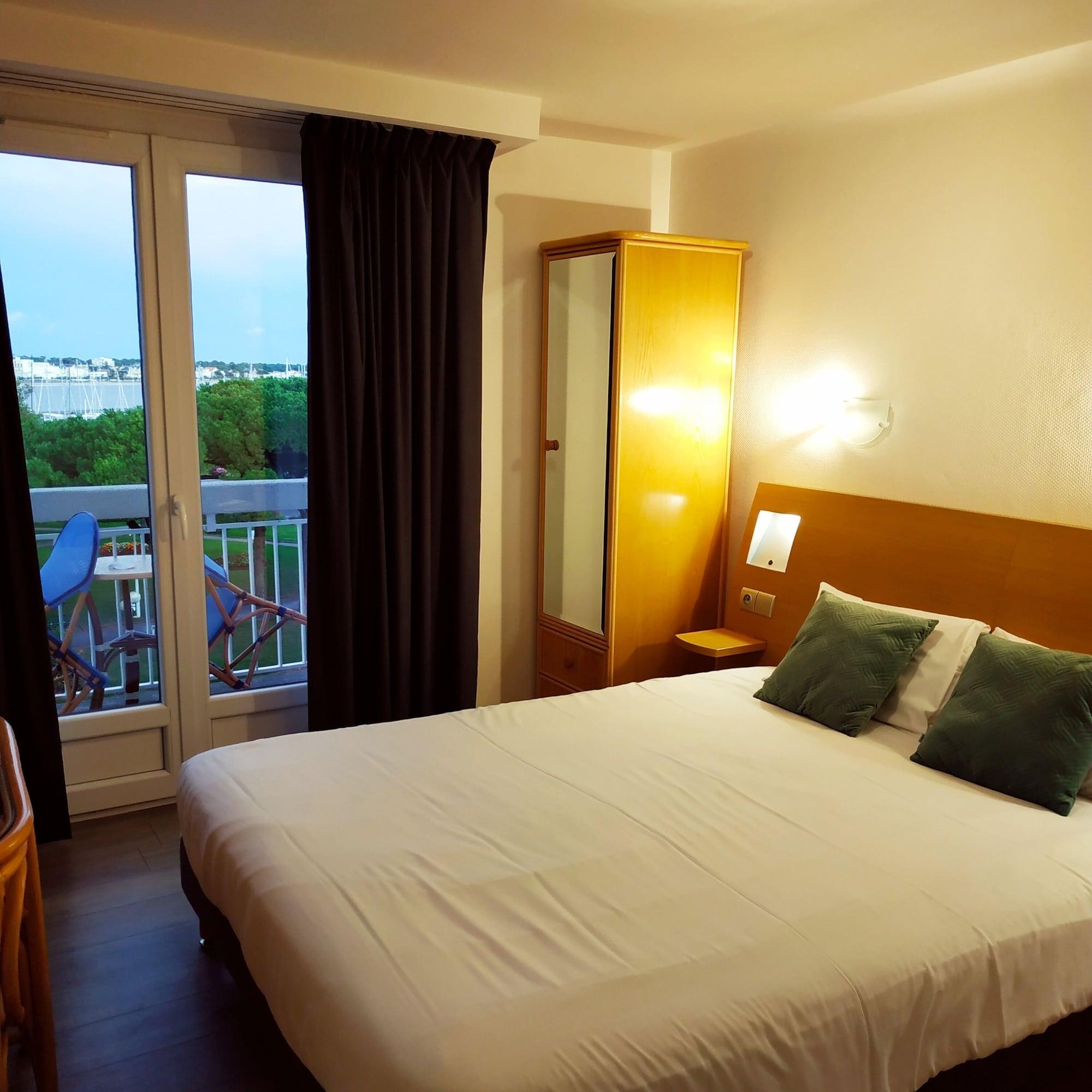 Brit Hotel Hermitage Royan Kültér fotó