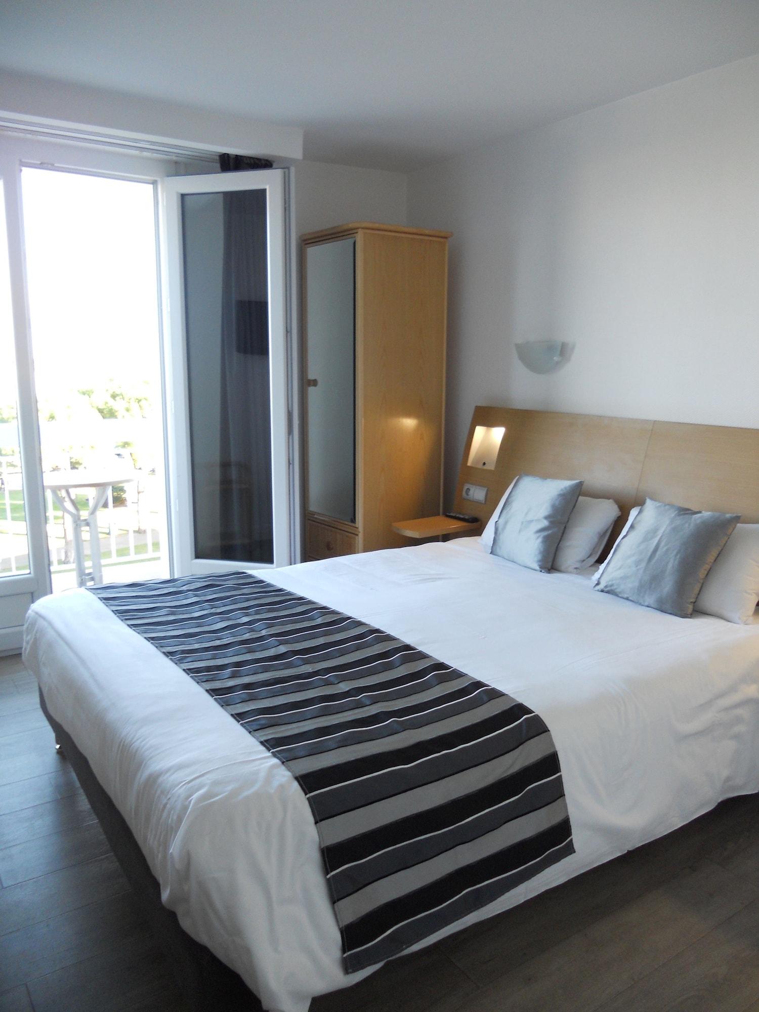 Brit Hotel Hermitage Royan Kültér fotó