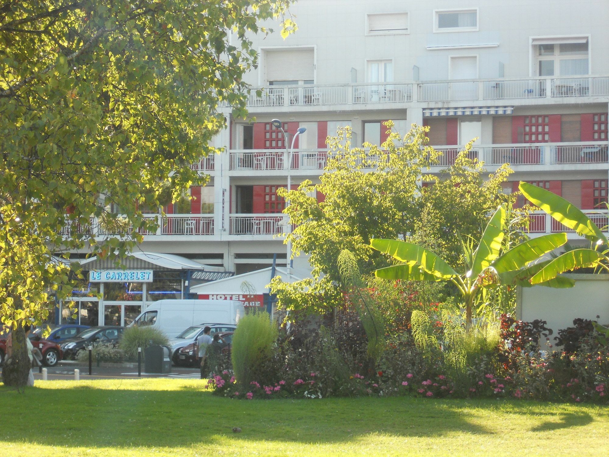 Brit Hotel Hermitage Royan Kültér fotó